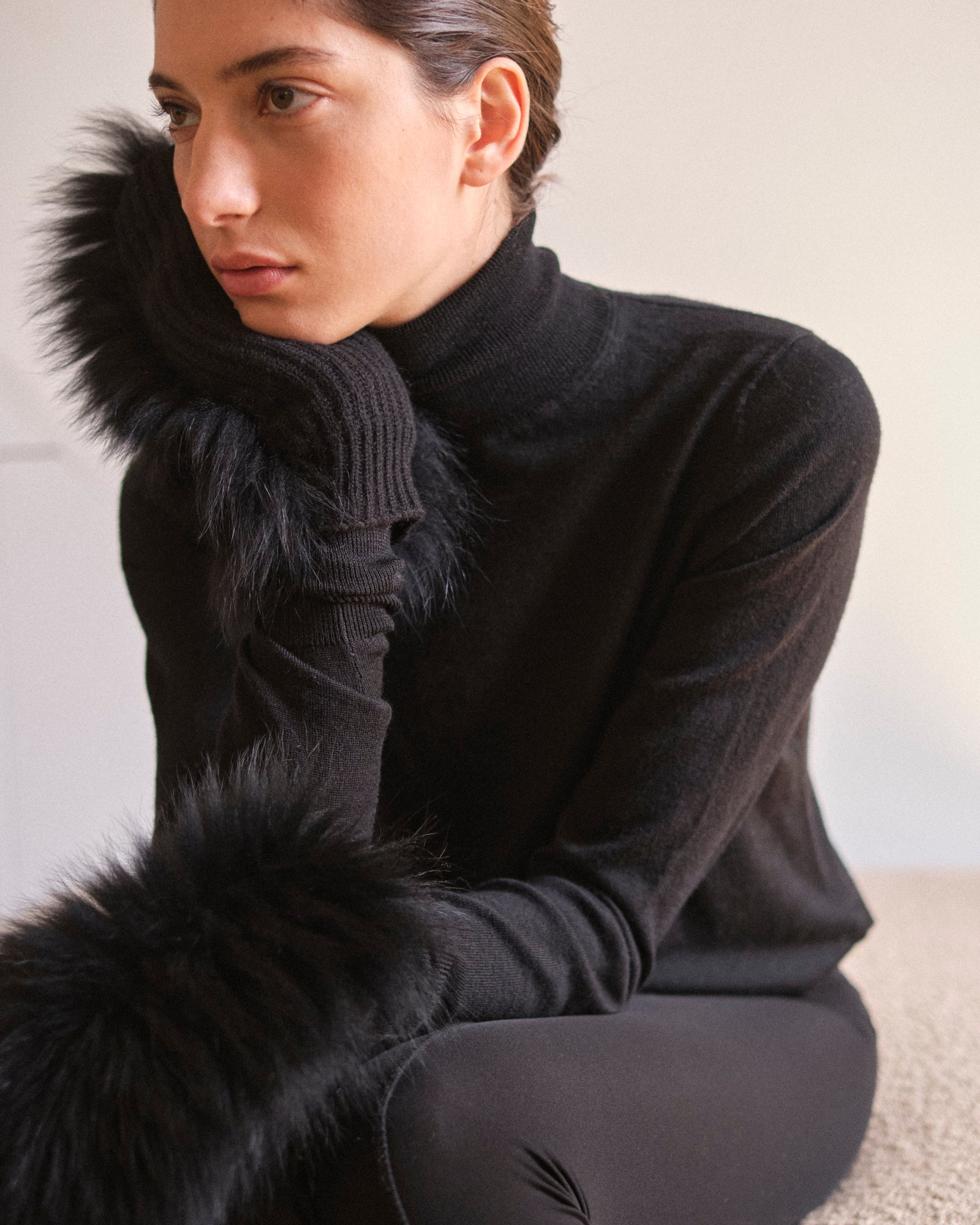 Cashmere / wool knit & fox fur mittens - Black - Yves Salomon
