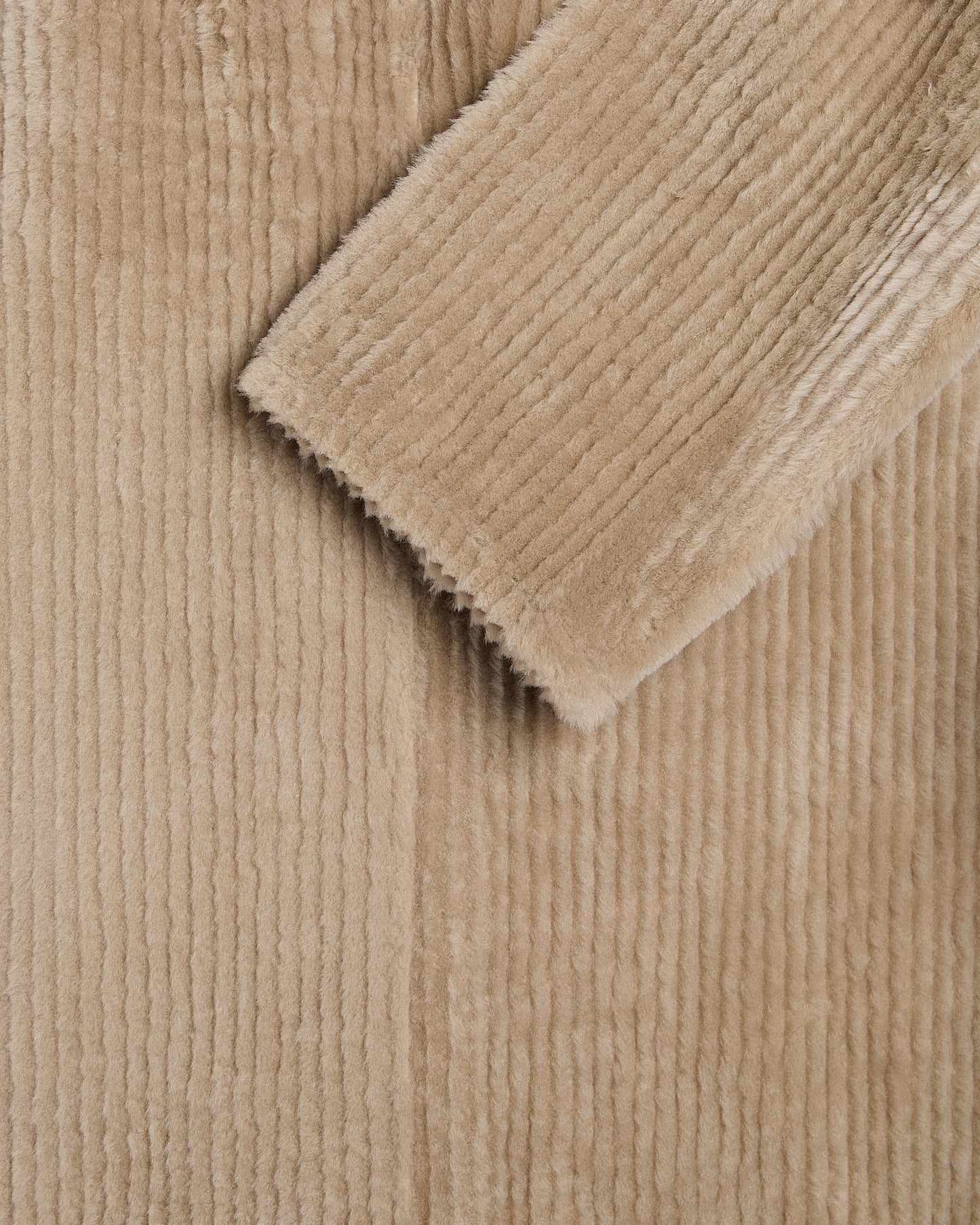 Surchemise en peau lainée d'agneau Mérinos cotelée -Yves Salomon