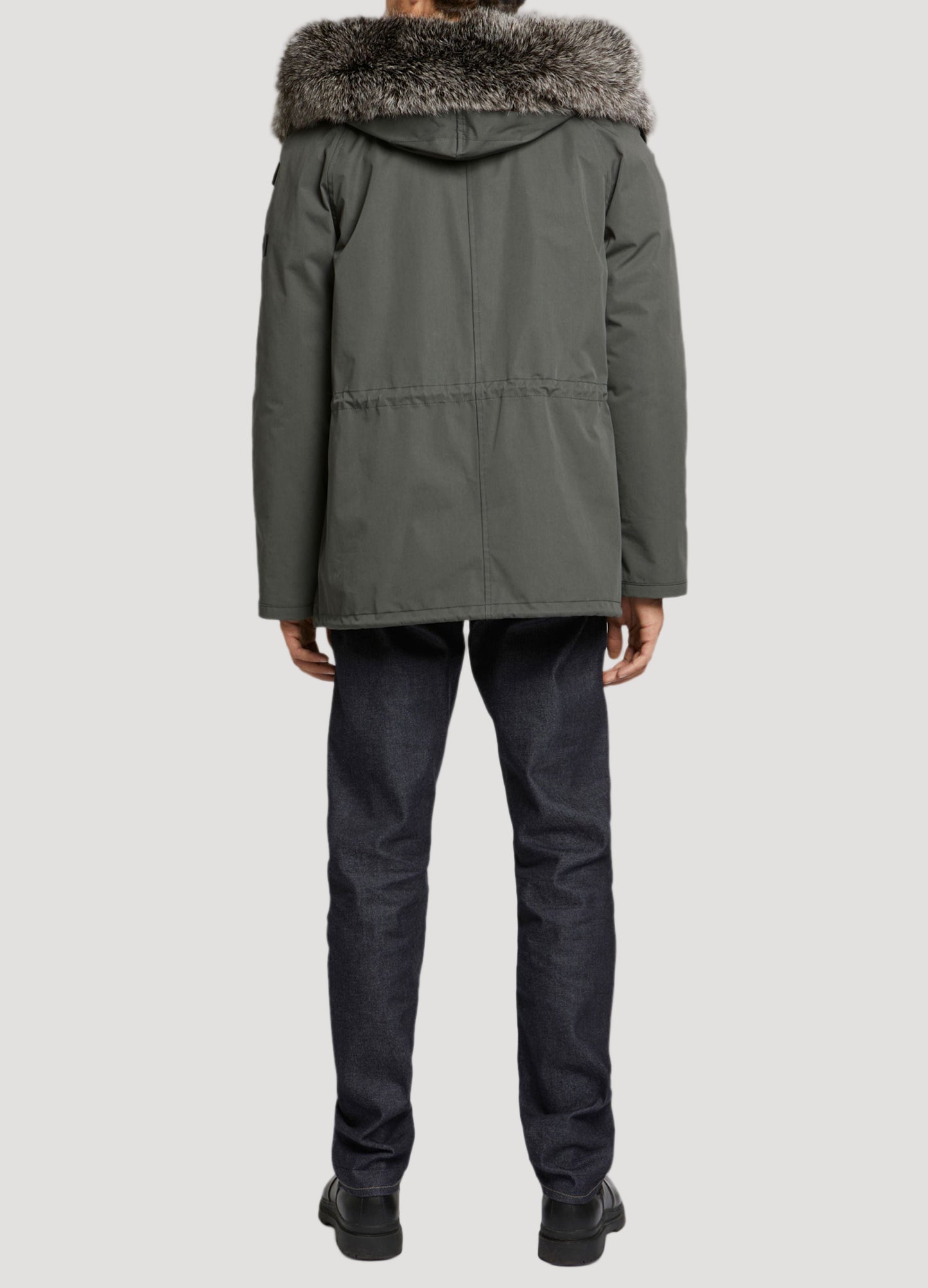 parka-iconique-courte-en-coton-melange-et-fourrure-gris-21whv01977f52xb2863 -Yves Salomon