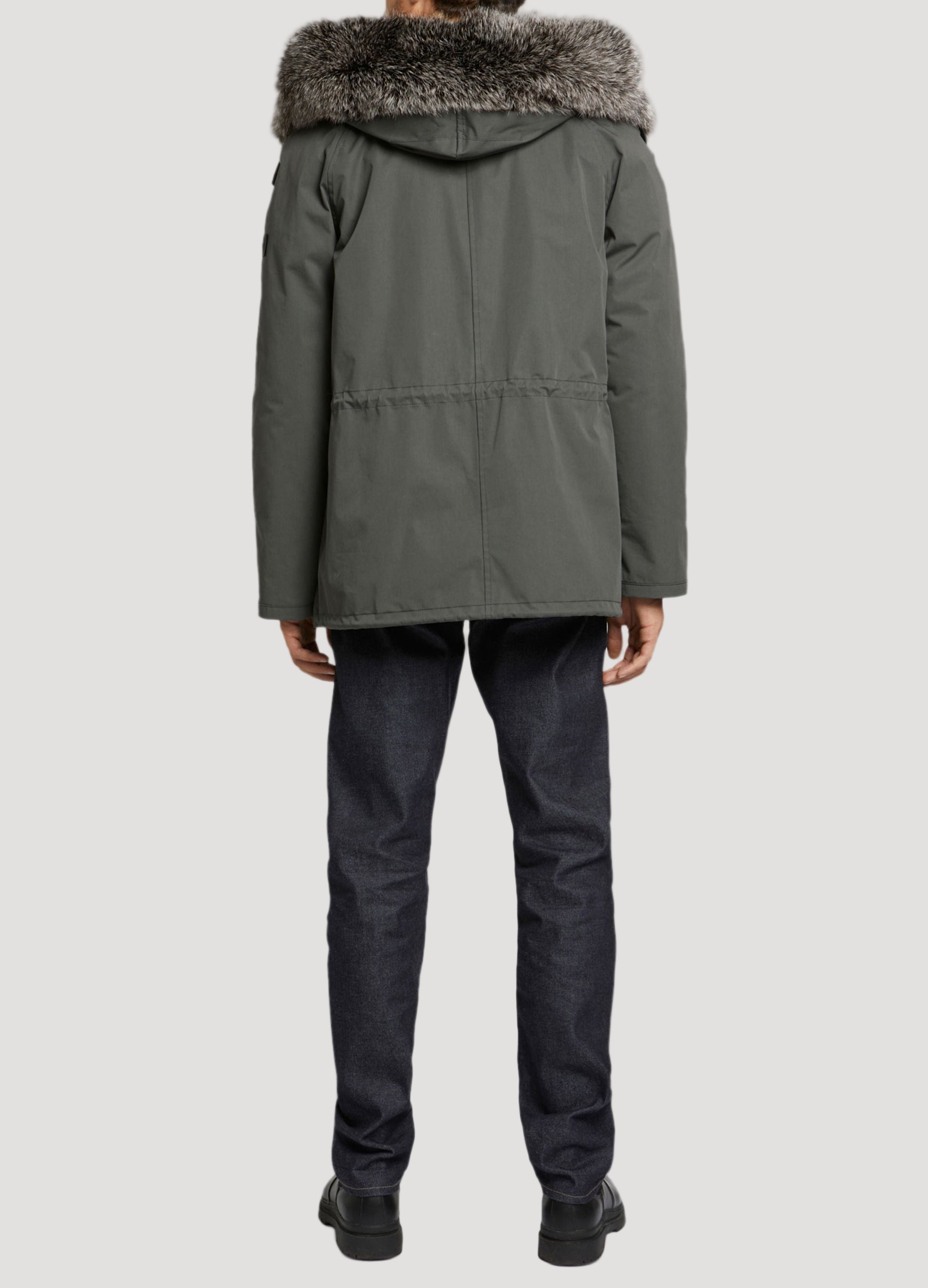 parka-iconique-courte-en-coton-melange-et-fourrure-gris-21whv01977f52xb2863 -Yves Salomon