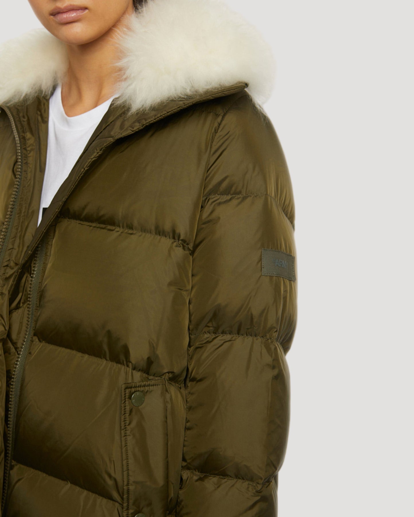 Soldes d'hiver - Yves Salomon -Doudoune "A" line avec col large en laine d'agneau