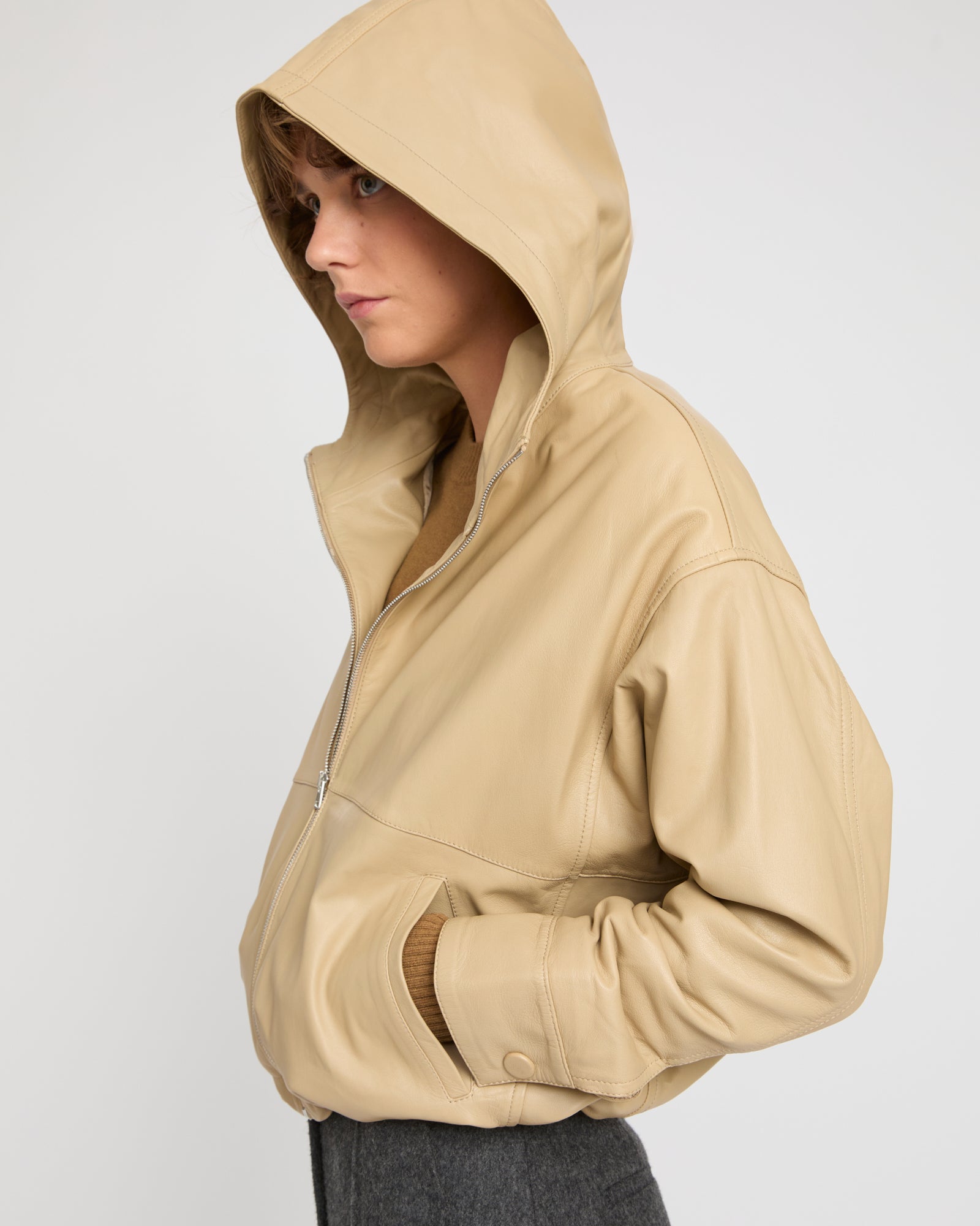 Blouson à capuche en cuir d'agneau beige Yves Salomon