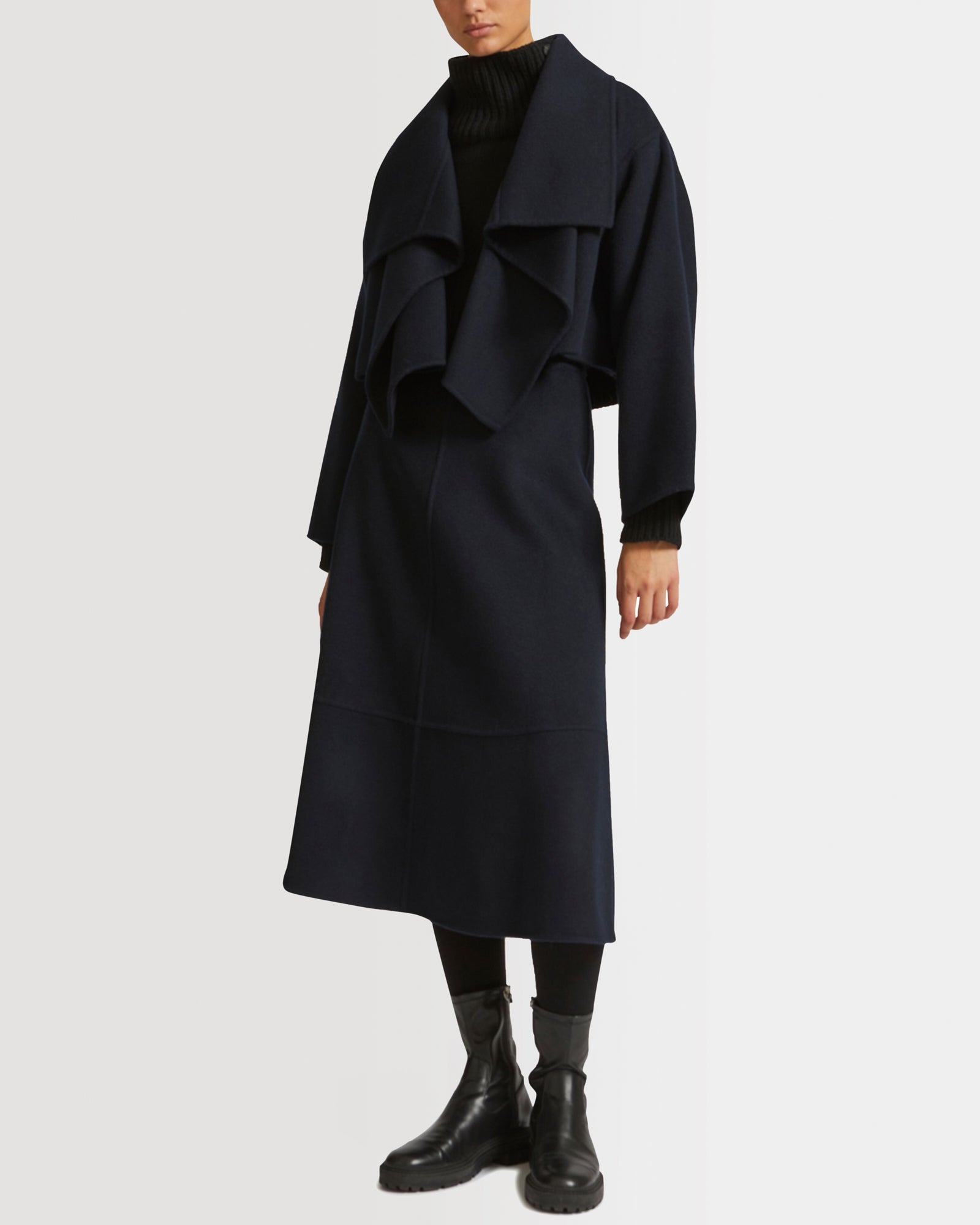 Veste courte en lainage cachemire bleu foncé Yves Salomon