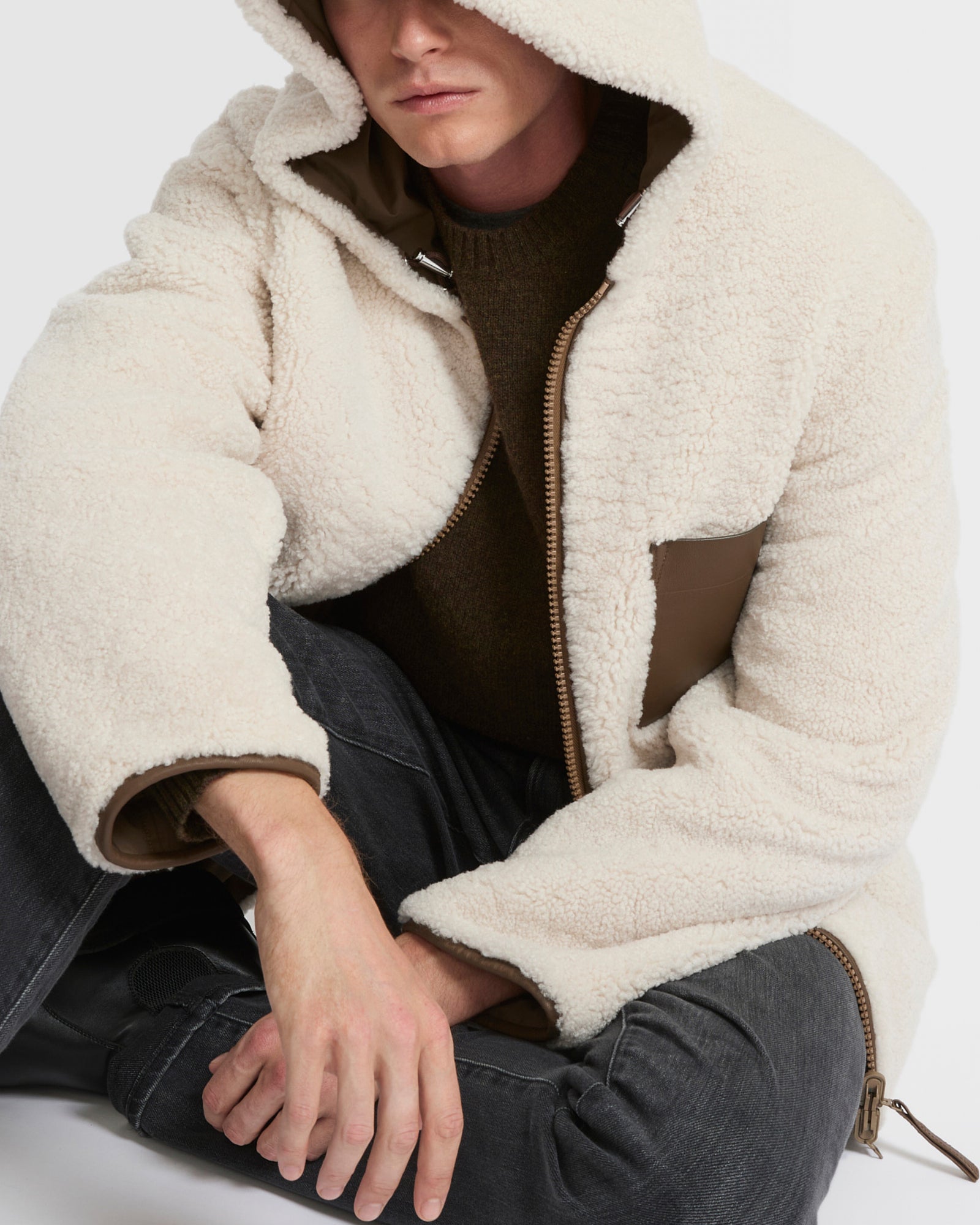 hoodie-en-peau-lainee-reversible-blanc-25whv60670b15xc11 -Yves Salomon