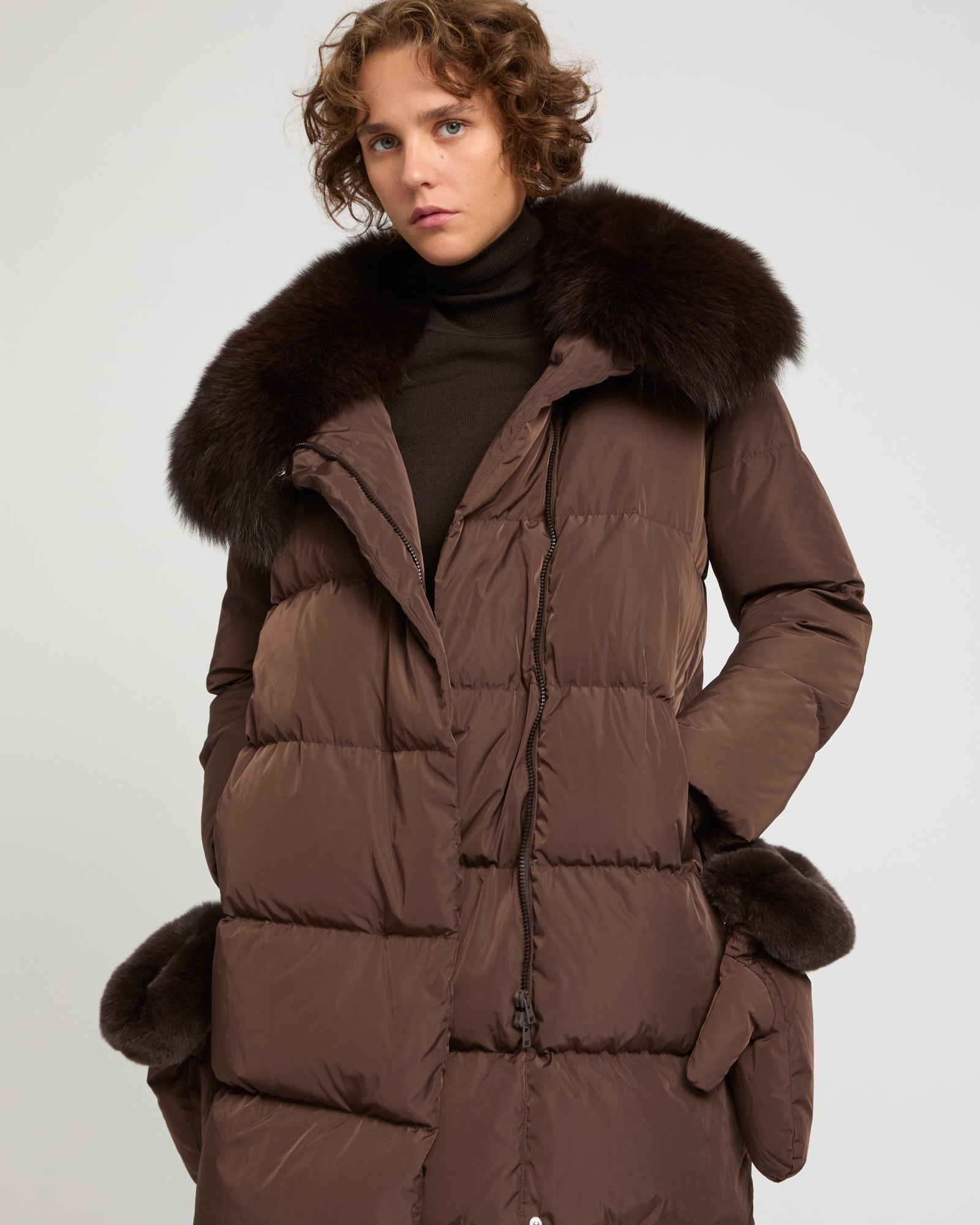 Long belted down jacket in technical fabric with detachable fox