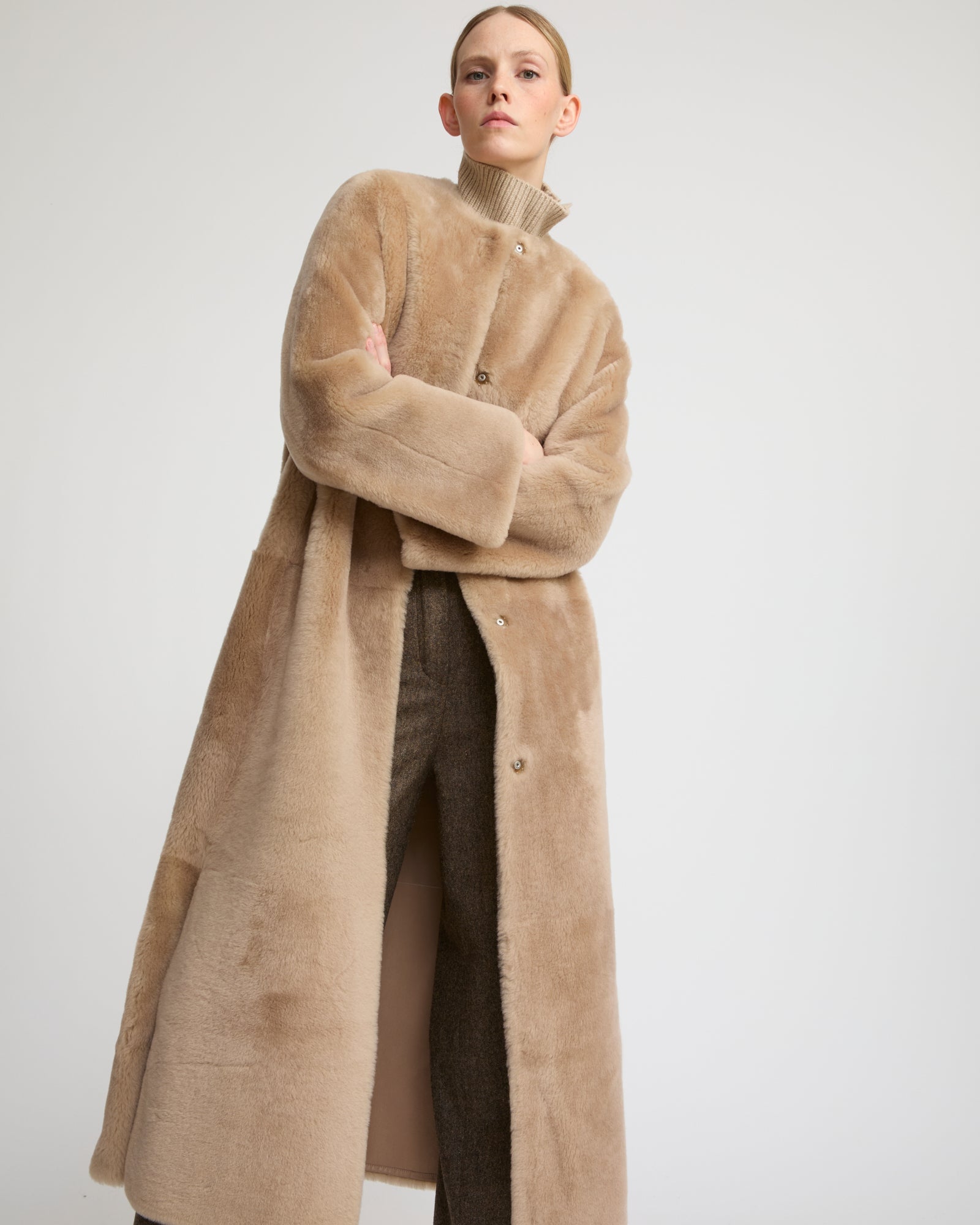 Extra long draped lambskin shearling coat – Yves Salomon