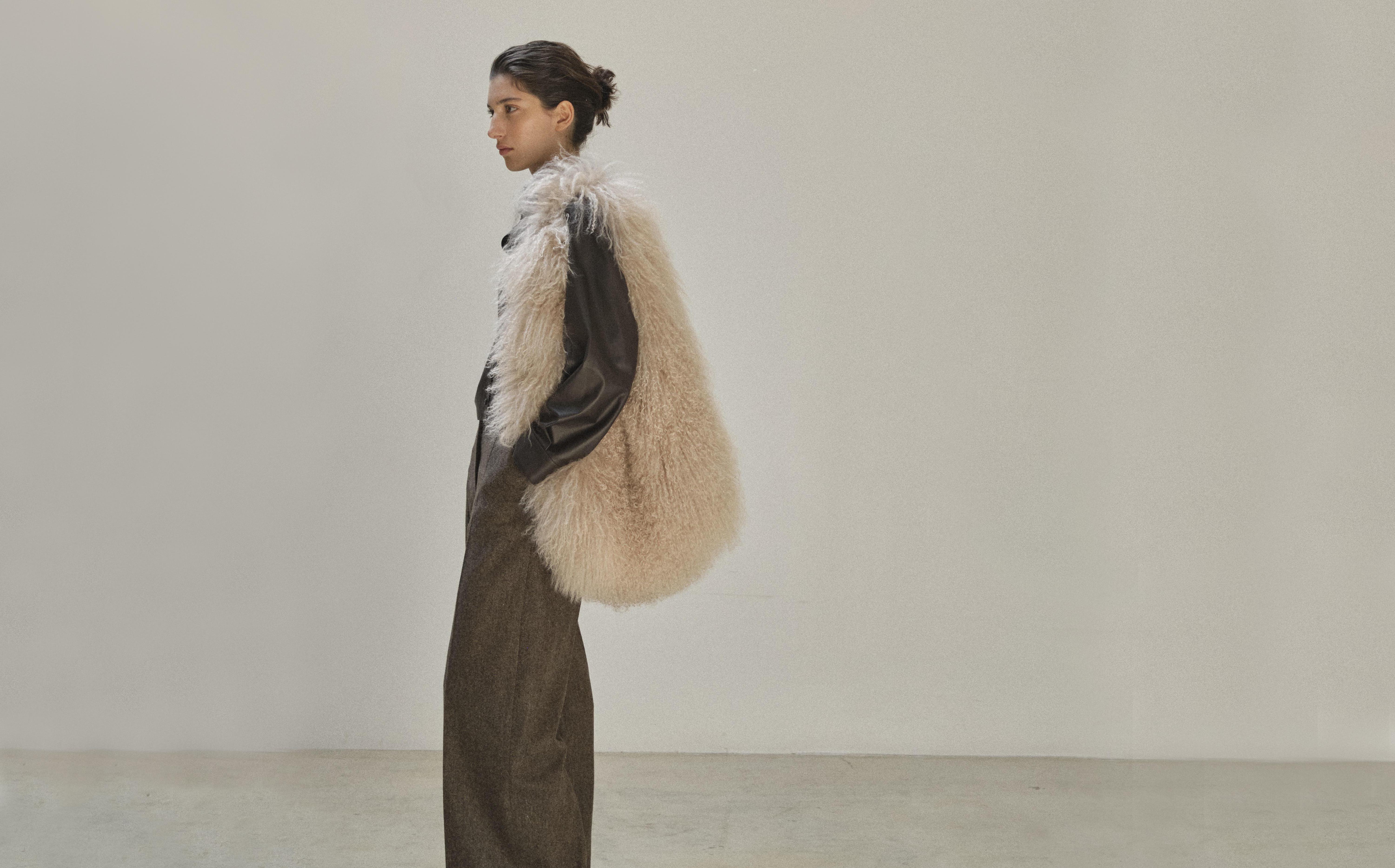 【新品】is-370301-13/イヴサロモン/ミンク&ロシアンリス 新品】is-370301-13/イヴサロモン/ミンク&ロシアンリス Rig Lizard