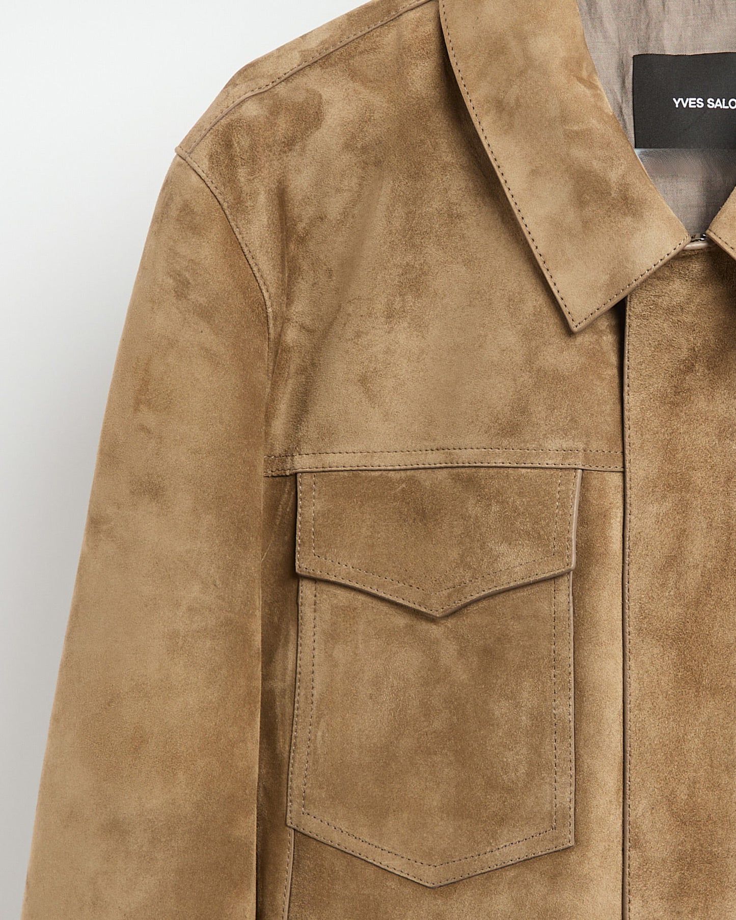 Veste coupe denim en cuir de veau finition suède