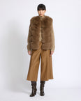 Gilet sans manches en fourrure de renard