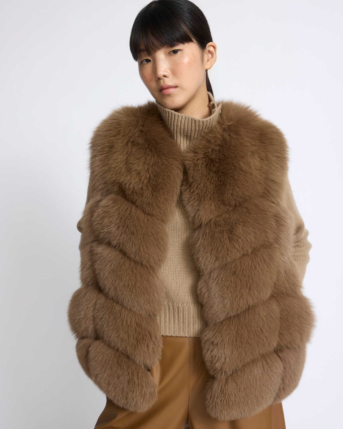 Gilet sans manches en fourrure de renard - Yves Salomon - Nouvelle collection Automne Hiver