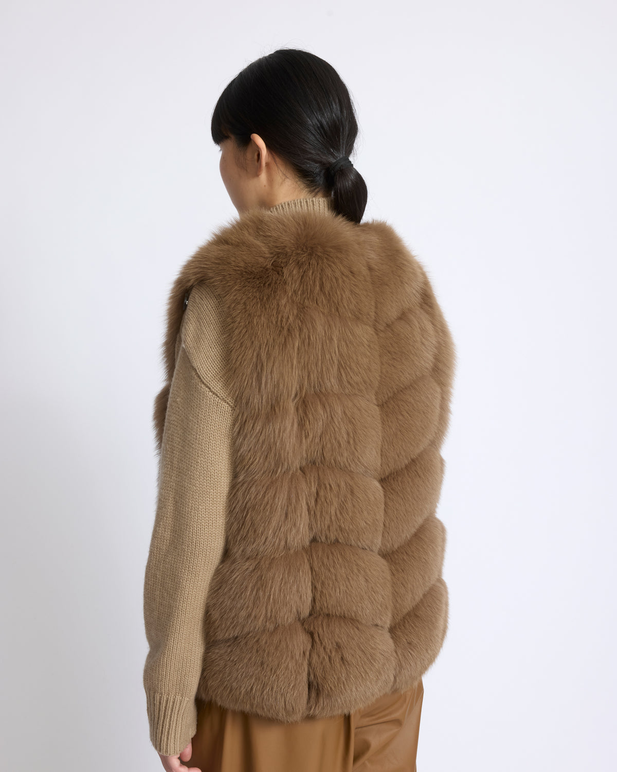 Gilet sans manches en fourrure de renard - Yves Salomon - Nouvelle collection Automne Hiver