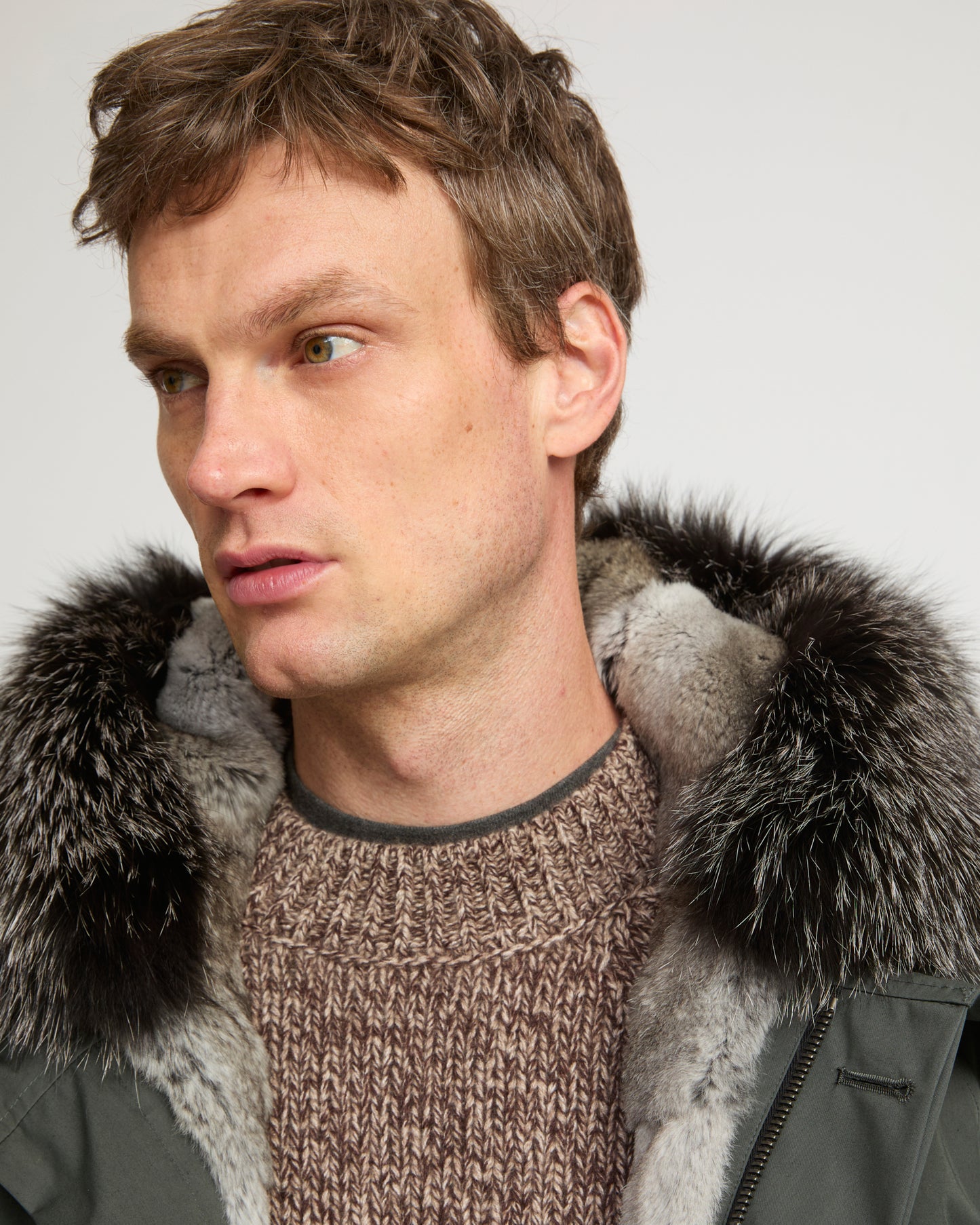 Parka iconique courte en coton mélangé imperméable avec fourrure de renard et lapin
