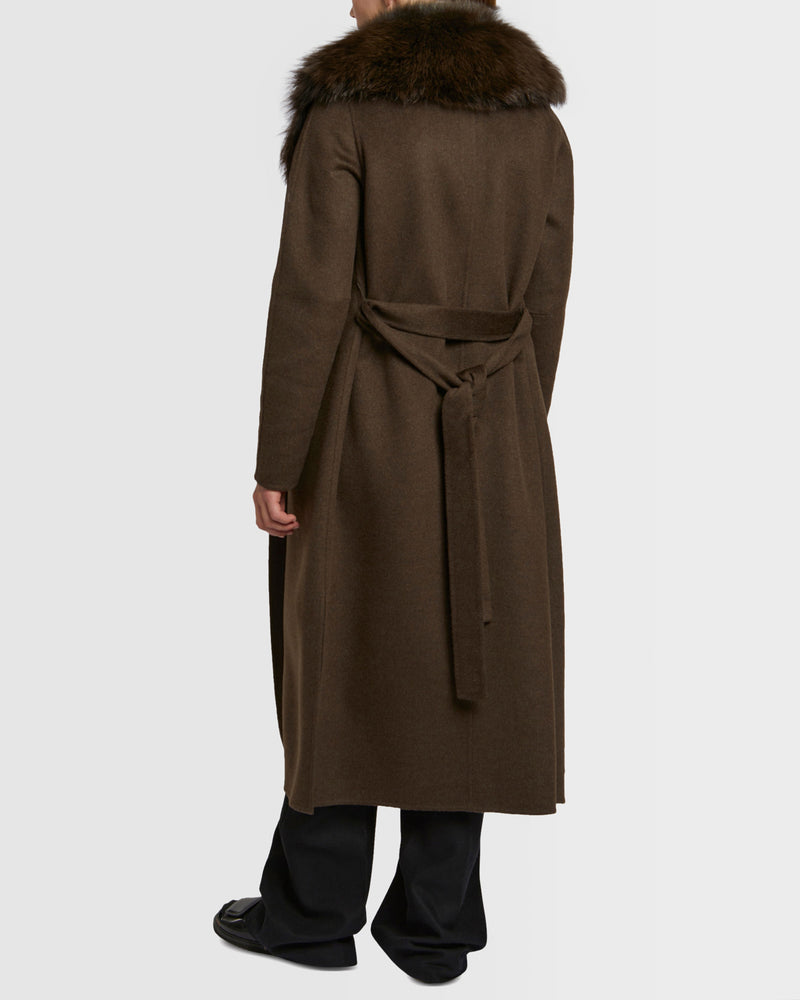 Manteau long en lainage cachemire et col en fourrure de renard