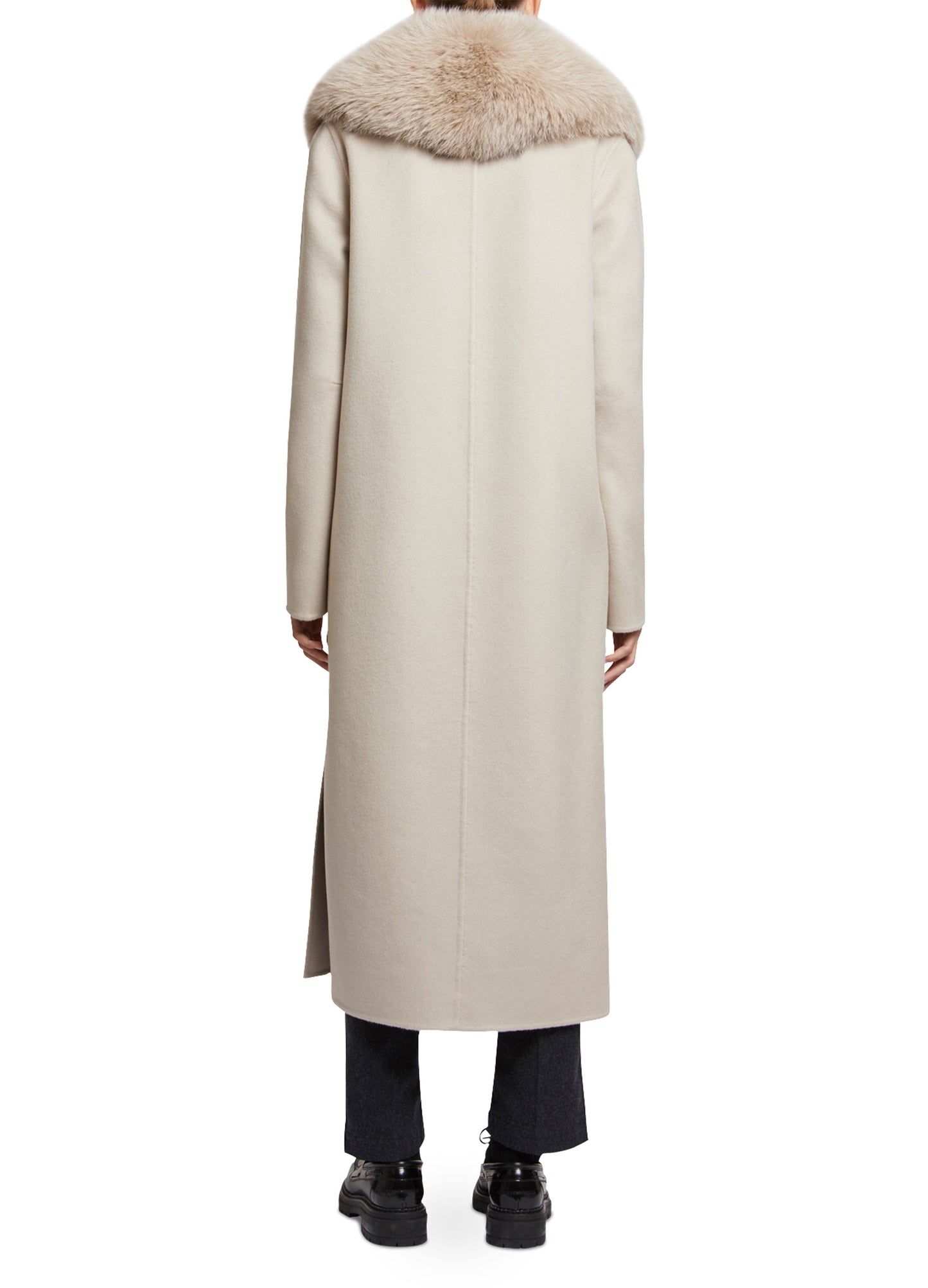 Manteau long en lainage cachemire et col en fourrure de renard