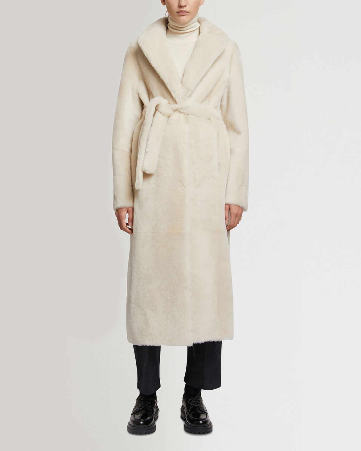 manteau-long-ceinture-en-peau-lainee-reversible-blanc-21wym60417merla1006 -Yves Salomon