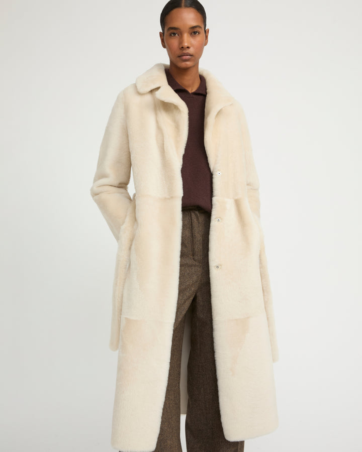 Manteau long ceinturé en peau lainée réversible -Yves Salomon