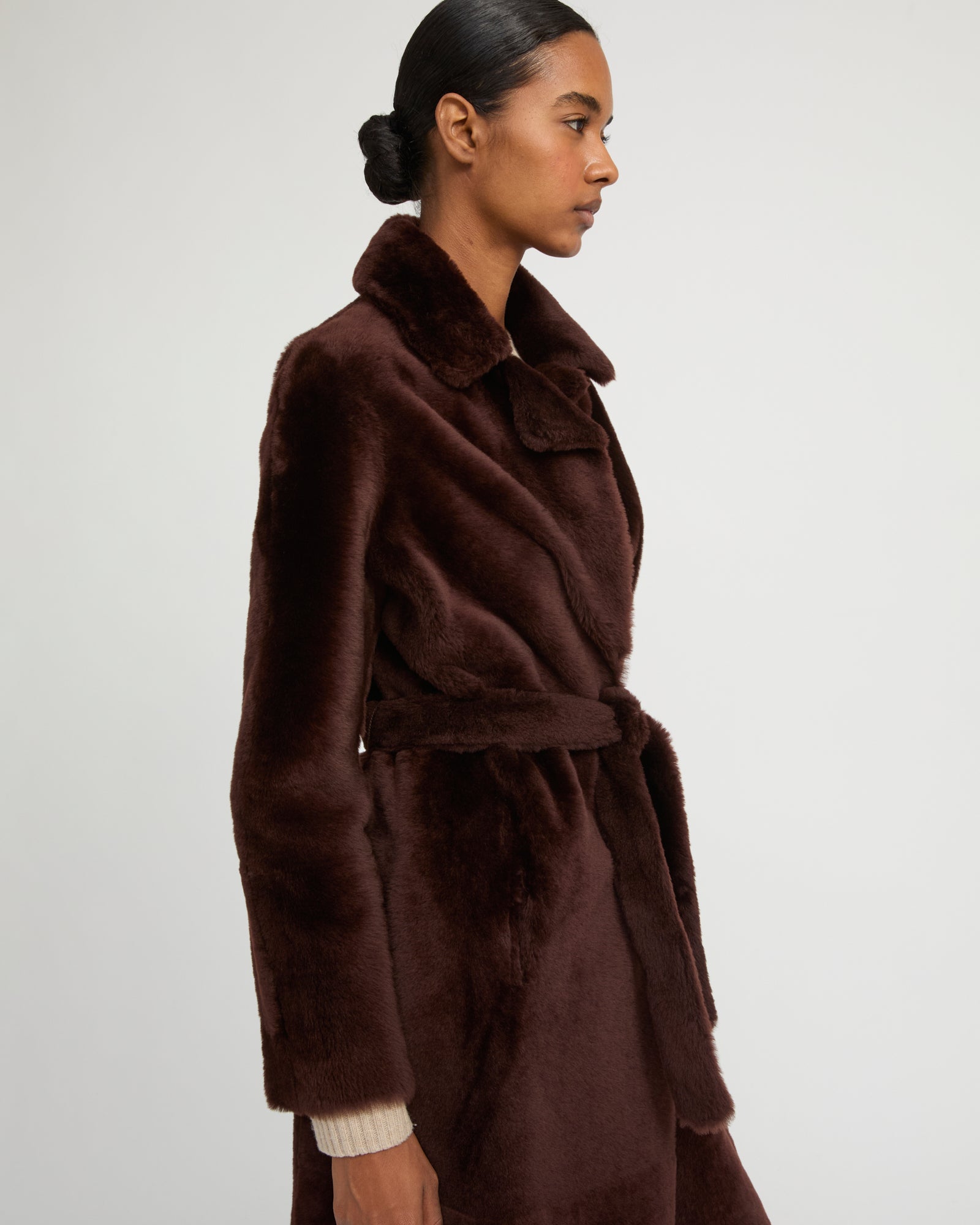 Manteau long ceinturé en peau lainée réversible -Yves Salomon