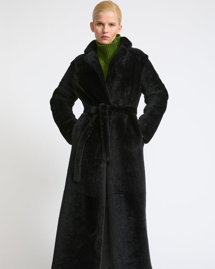 Manteau long réversible en peau lainée d'agneau- Yves Salomon - Nouvelle collection Automne Hiver