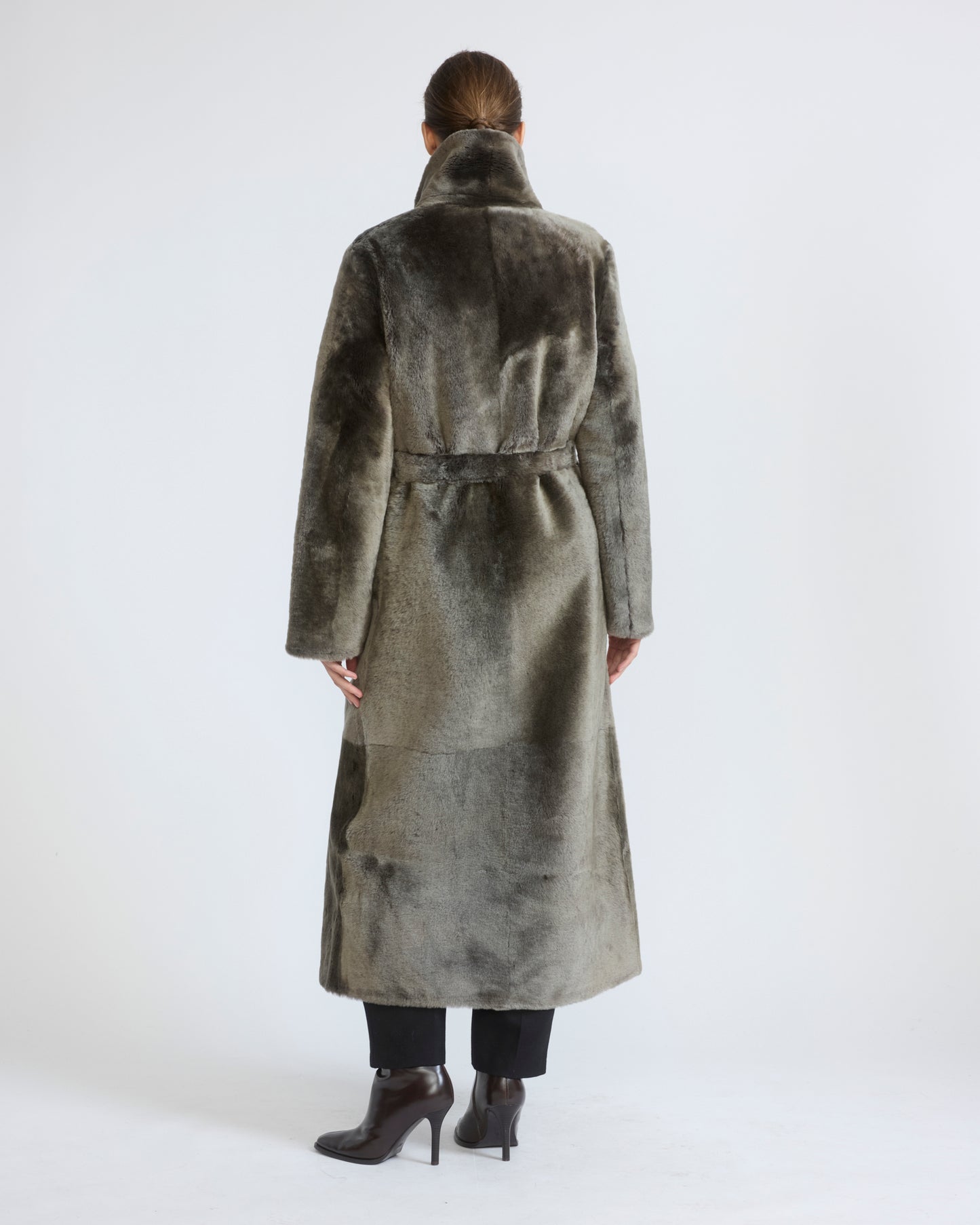 Manteau long réversible en peau lainée d'agneau