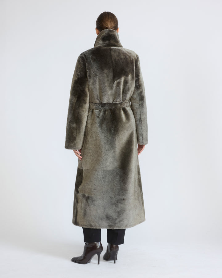 Manteau long réversible en peau lainée d'agneau