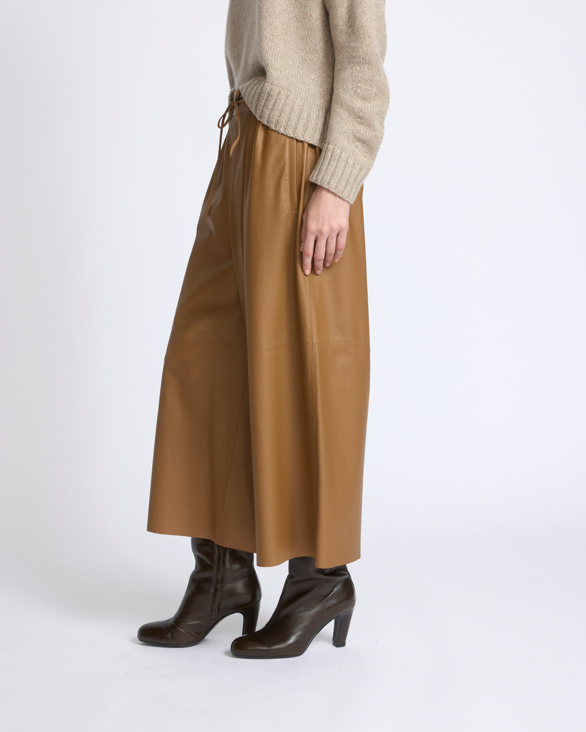Jupe culotte en cuir d'agneau fin - Yves Salomon - Nouvelle collection Automne Hiver