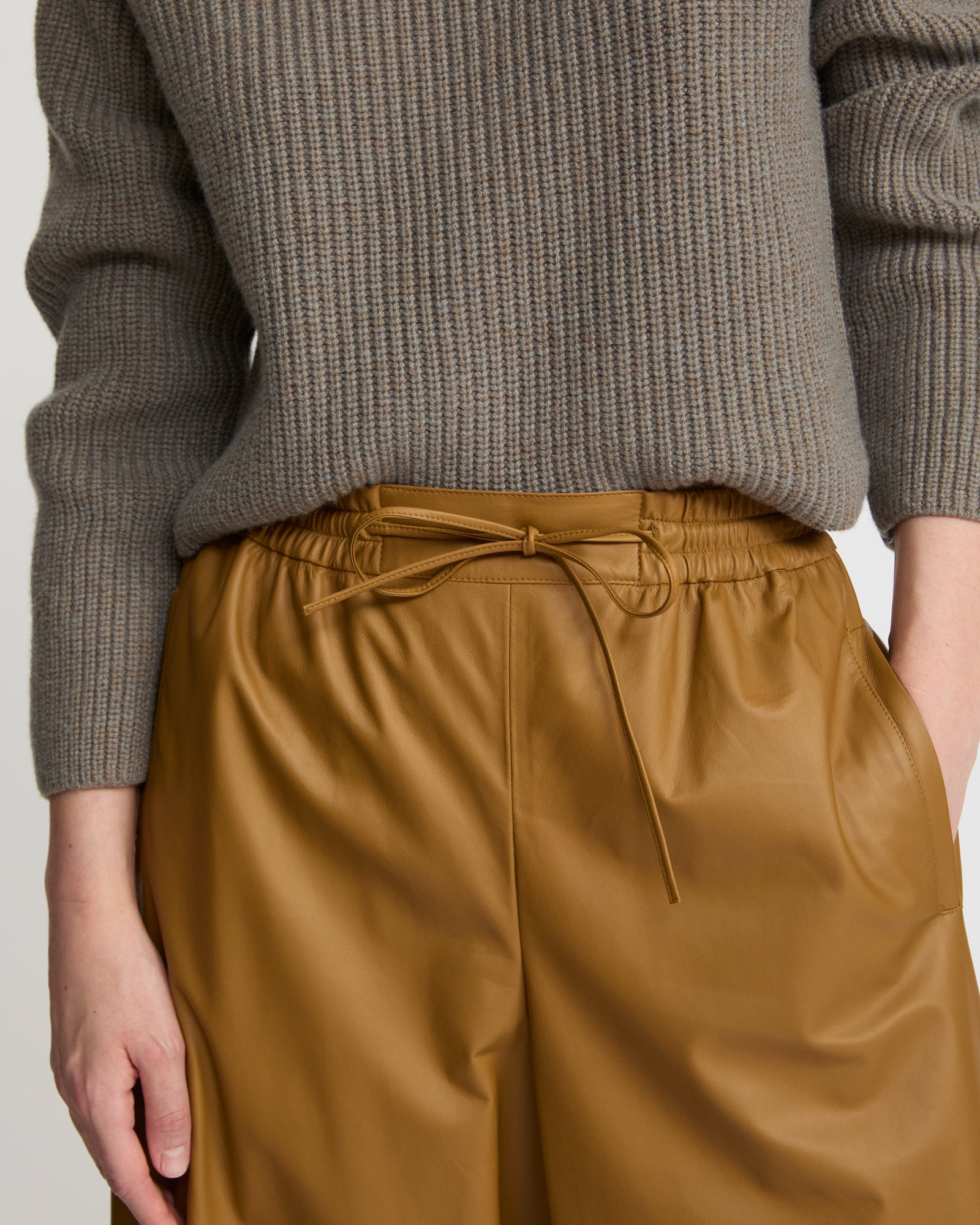 Jupe culotte en cuir d'agneau fin -Yves Salomon