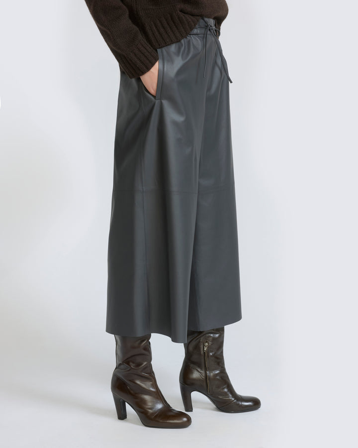 Jupe culotte en cuir d'agneau fin