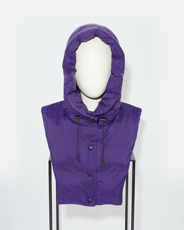 Padded hood bib in water-repellent technical fabric