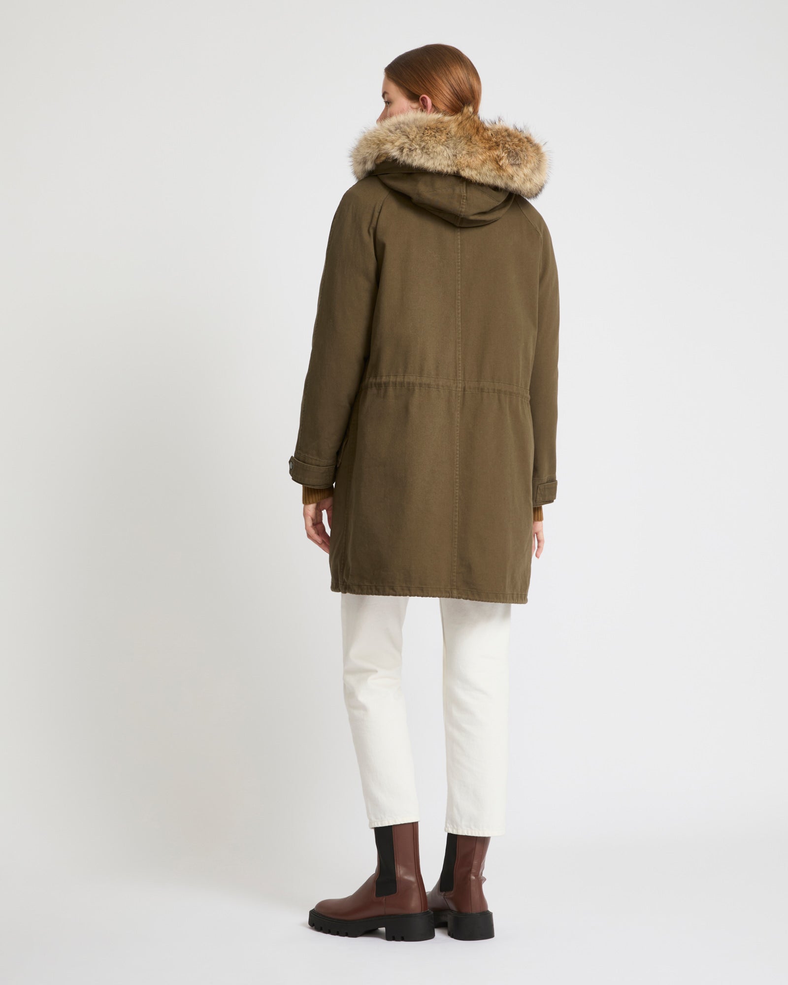 parka-longue-en-gabardine-de-coton-avec-fourrure-de-coyote-et-lapin-kaki-22wfm01090a01xb2354 -Yves Salomon