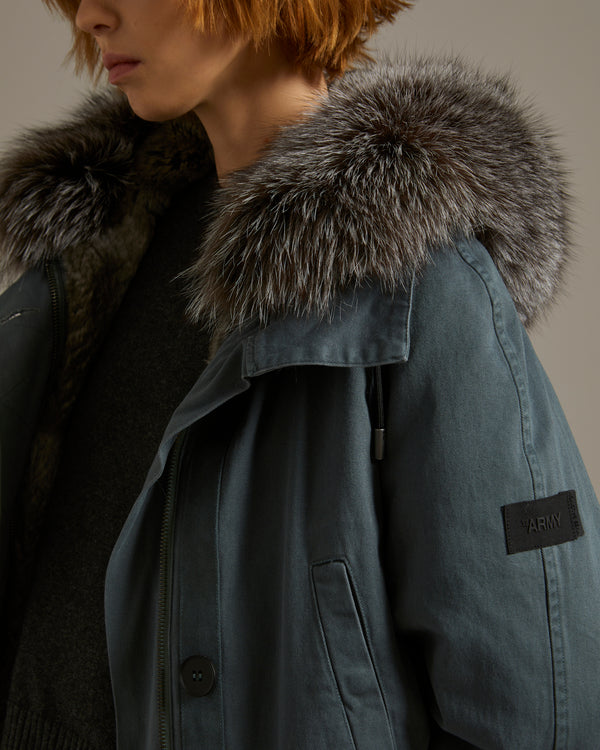 Parka longue en gabardine de coton avec fourrure de renard et lapin