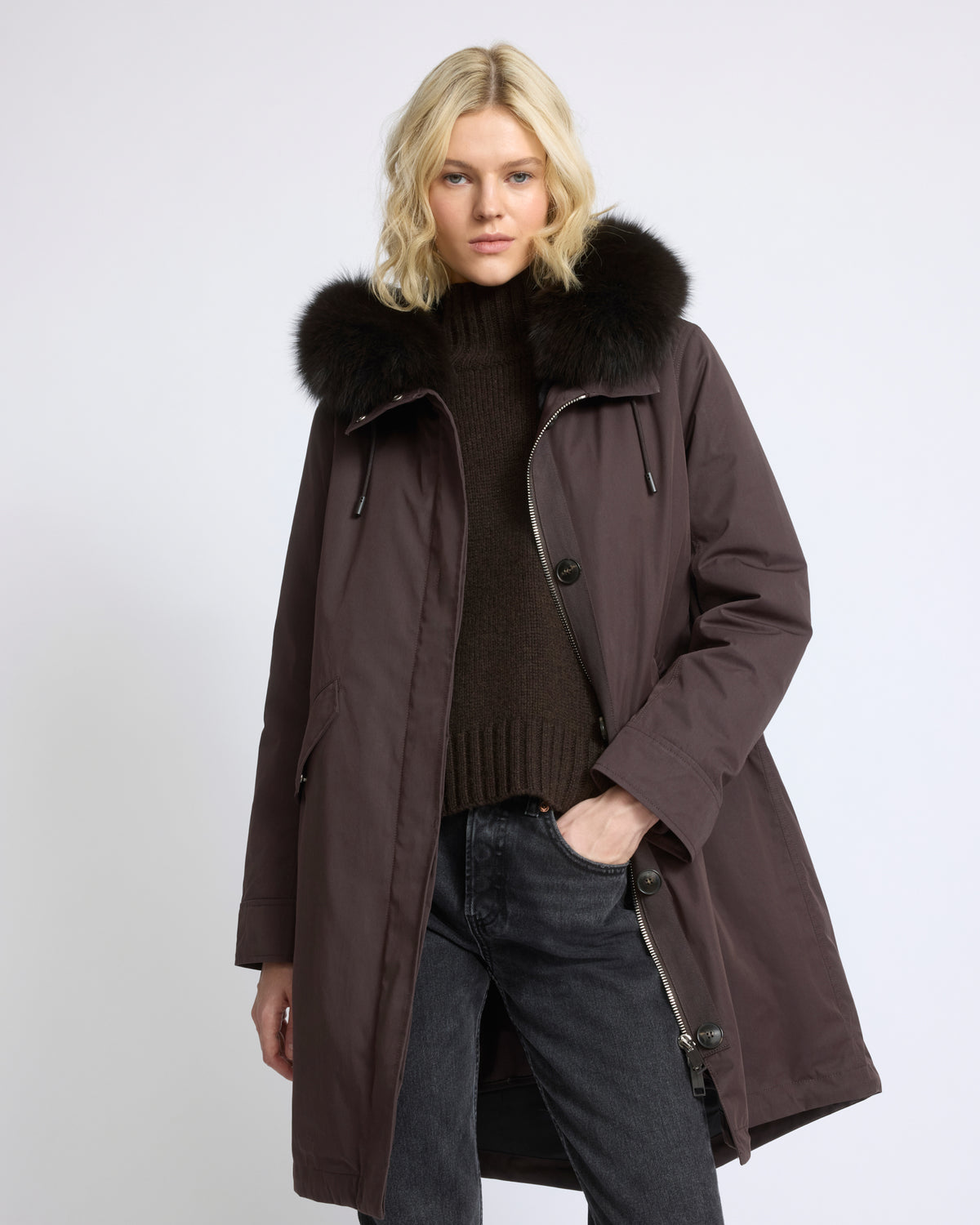 Parka iconique longue en coton mélangé imperméable avec fourrure de renard et lapin - Yves Salomon - Nouvelle collection Automne Hiver