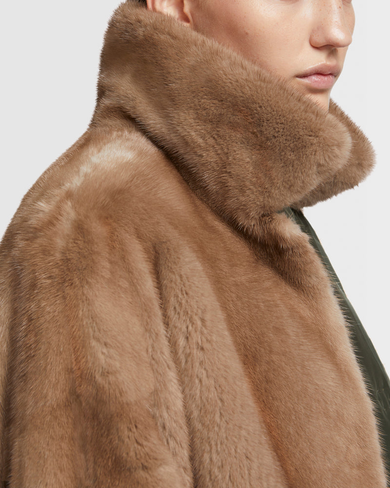 Parka à col en tissu technique réversible en fourrure de vison