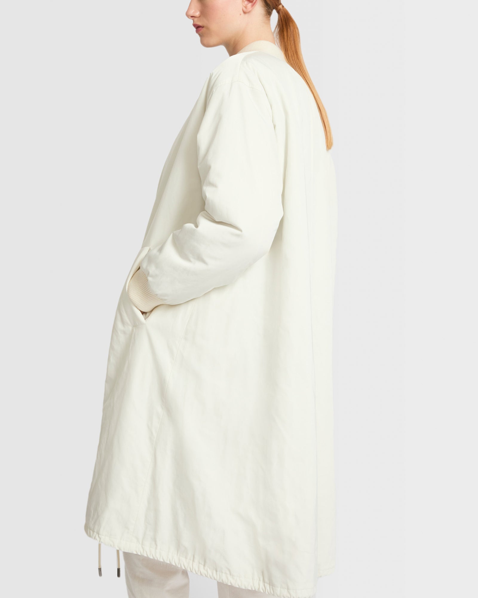 bomber-reversible-en-tissu-technique-deperlant-et-vison-a-poils-longs-blanc-22wfm04700a22xb3009 -Yves Salomon
