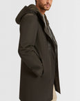 Manteau à capuche en gabardine imperméable et fourrure de vison