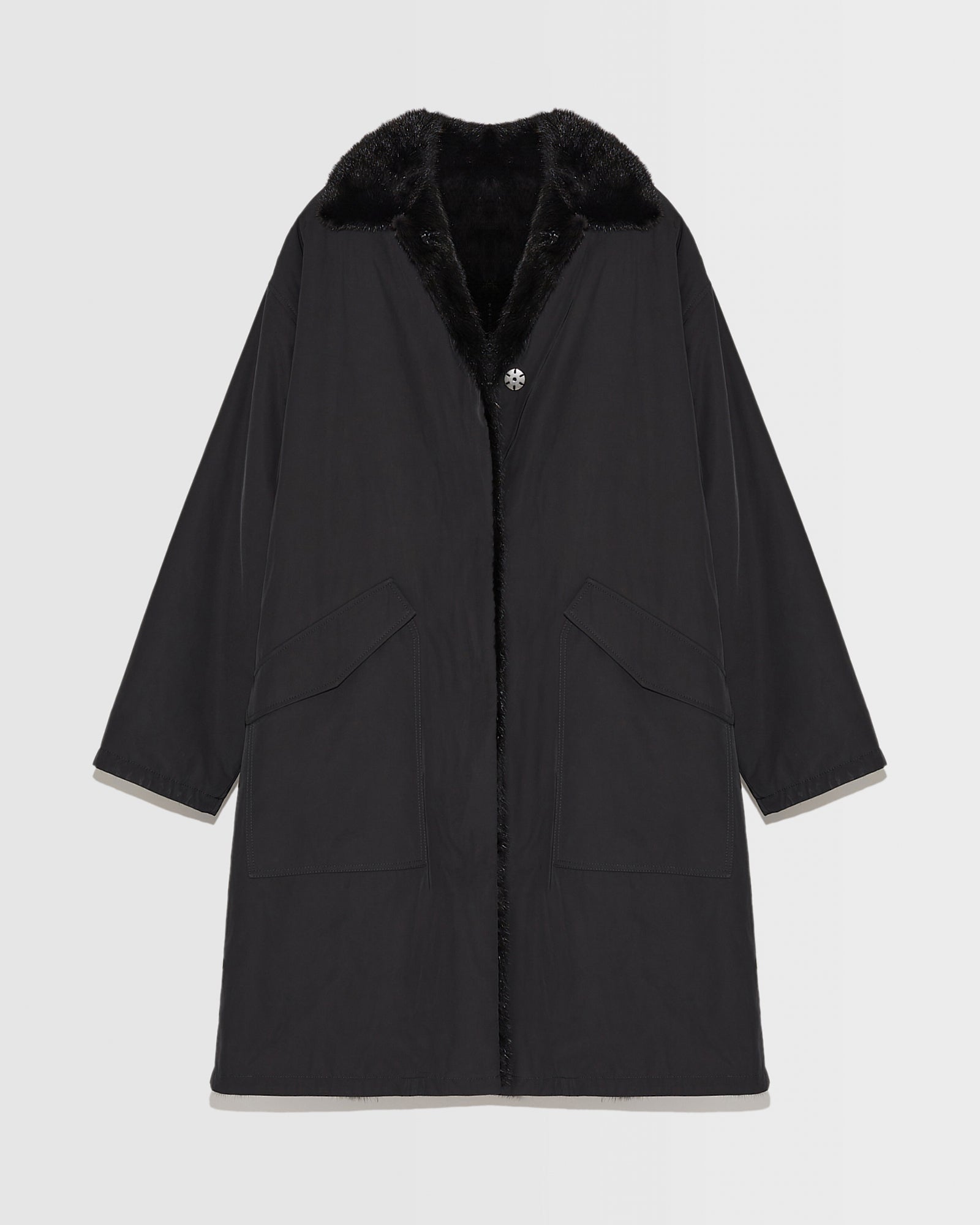 manteau-col-chemise-en-tissu-technique-reversible-en-fourrure-de-vison-noir-22wfm04601a22xc99 -Yves Salomon