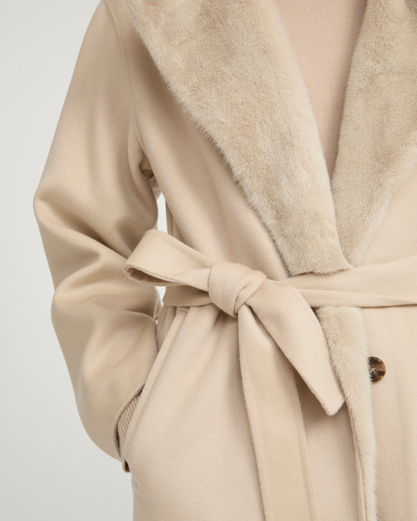 Long double face cashmere wool coat with Mink fur