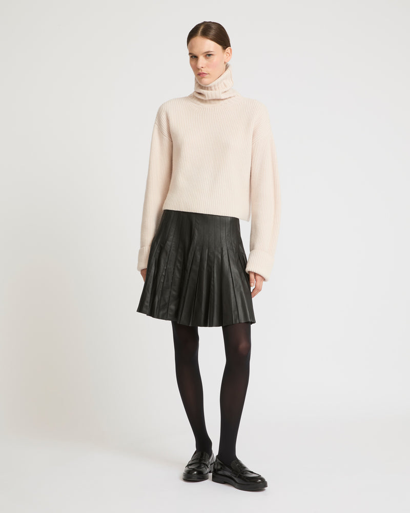 Salomon skirt store