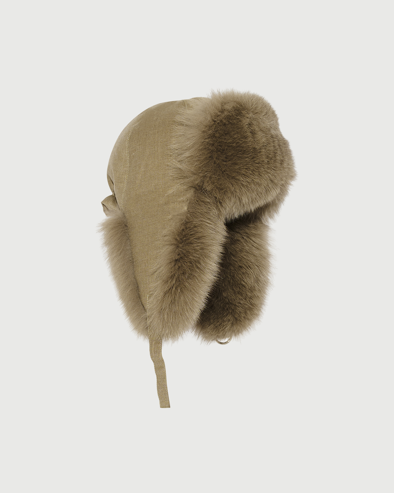 Chapka en flanelle Loro Piana et fourrure de renard- Yves Salomon - Nouvelle collection Automne Hiver