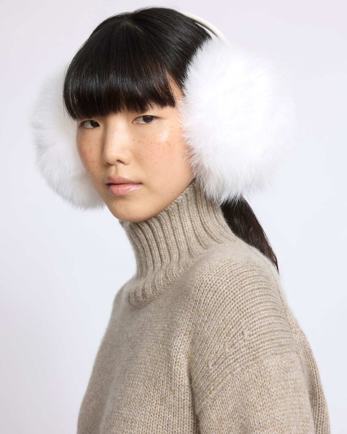 Cache-oreilles en fourrure de renard - Yves Salomon - Nouvelle collection Automne Hiver