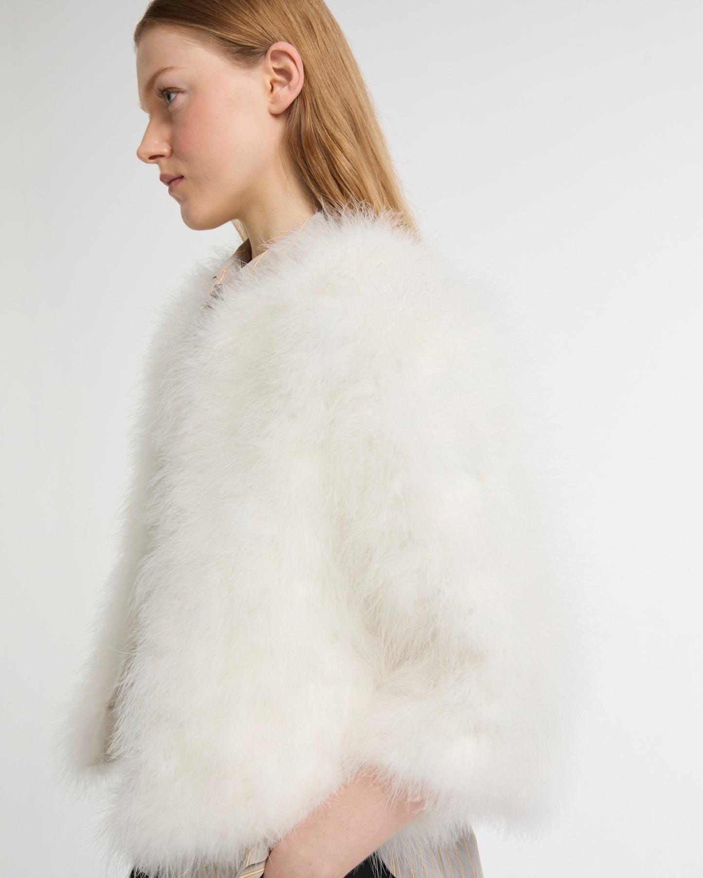 Veste courte en plumes -Yves salomon - Nouvelle collection Printemps Été