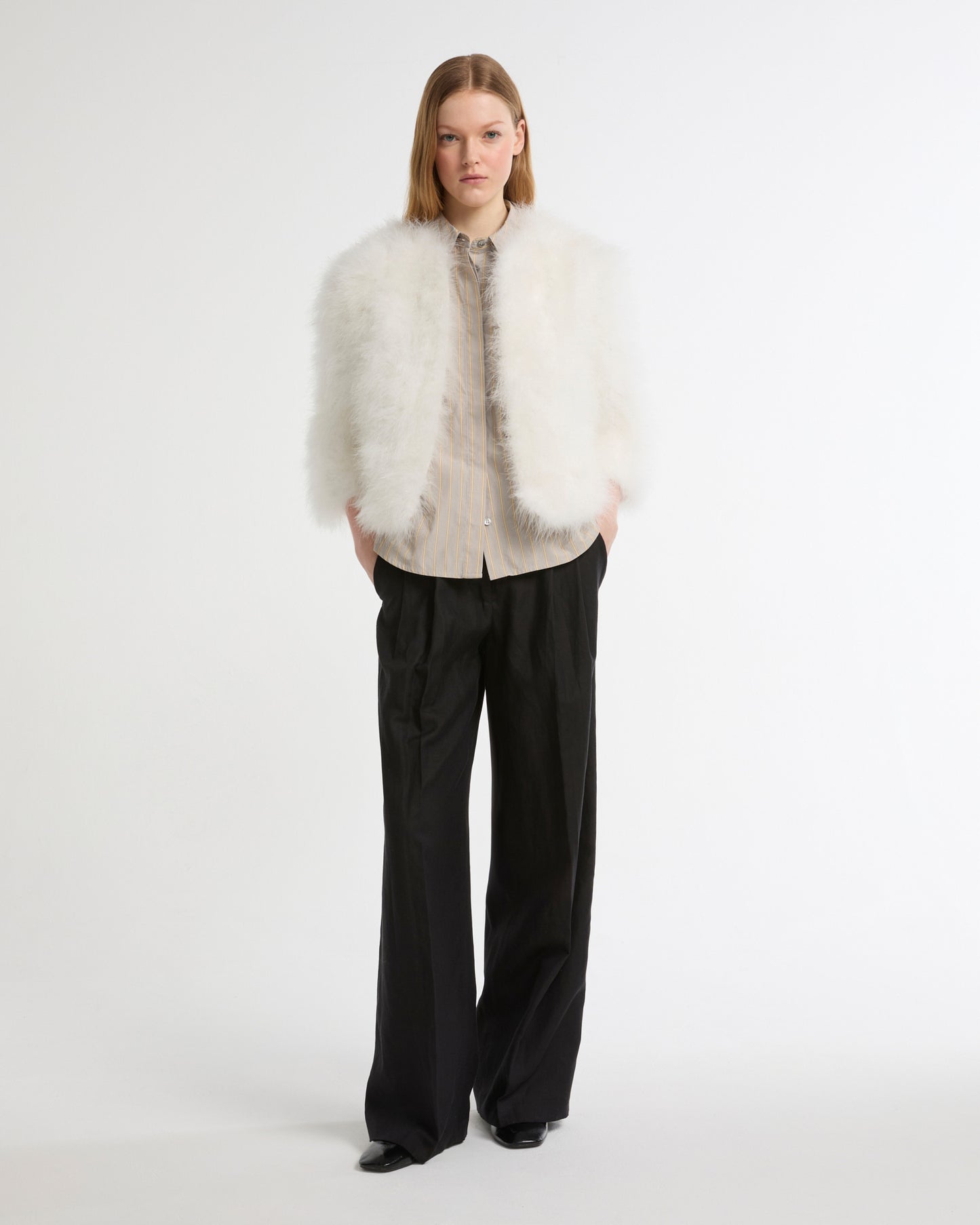 Veste courte en plumes -Yves salomon - Nouvelle collection Printemps Été