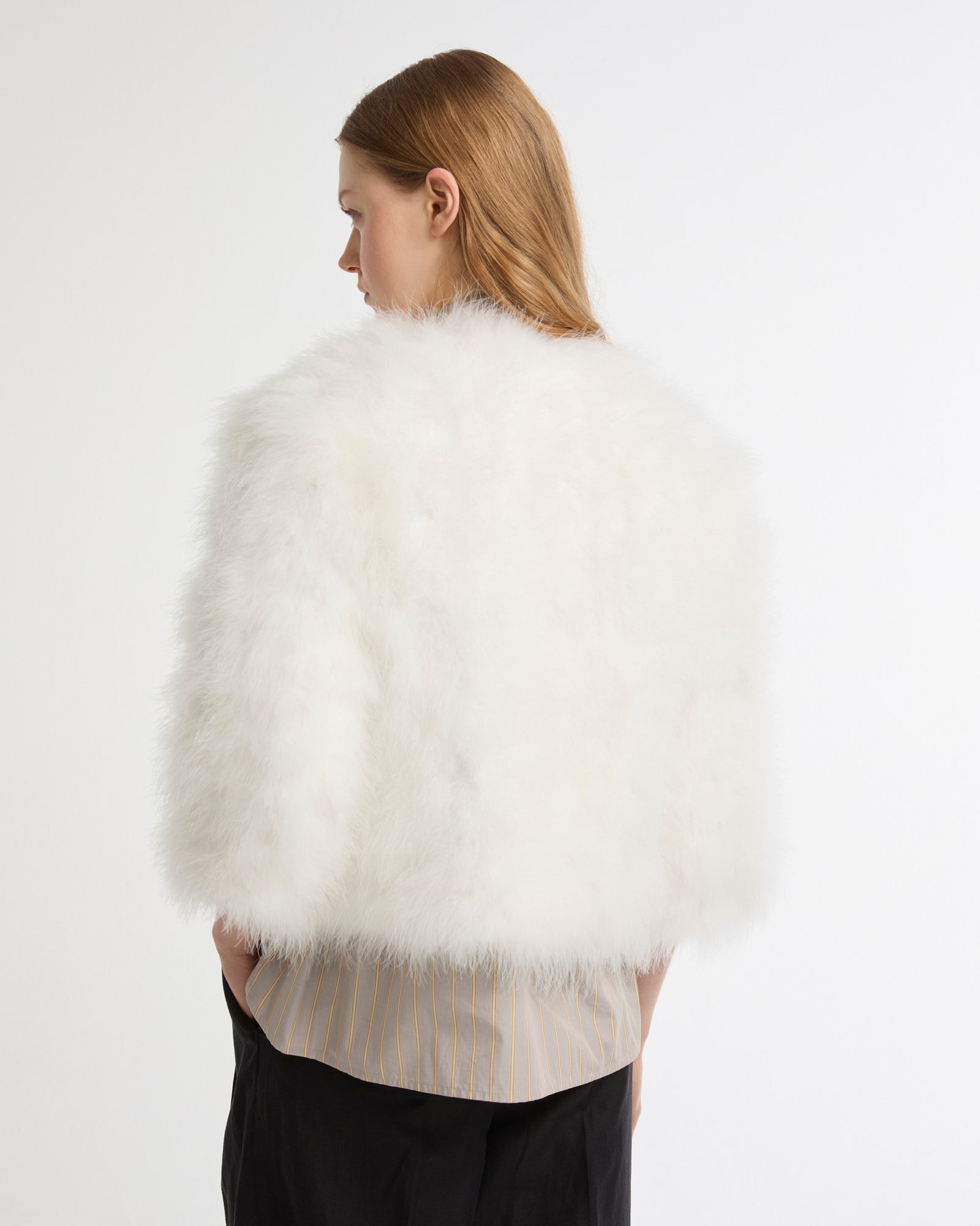 Veste courte en plumes -Yves salomon - Nouvelle collection Printemps Été