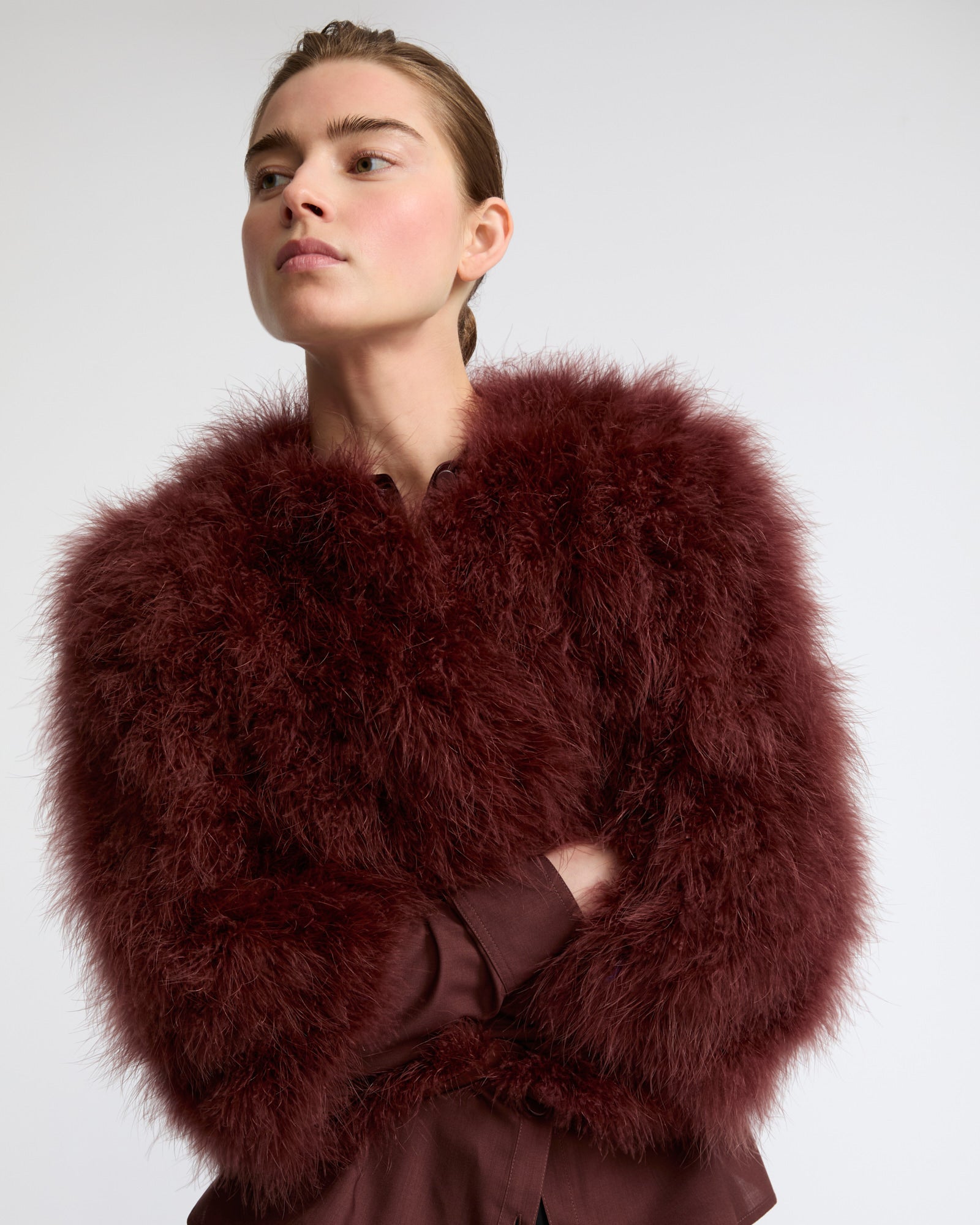 Veste courte en plumes- Yves Salomon - Nouvelle collection Automne Hiver