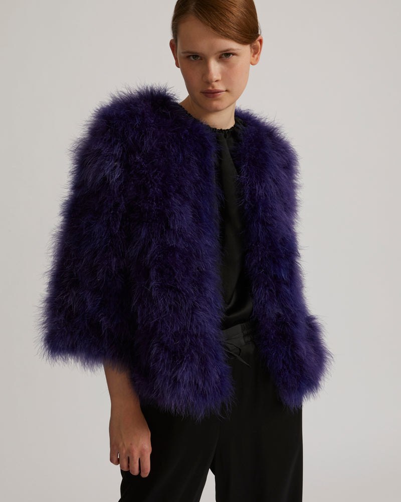 Veste courte en plumes