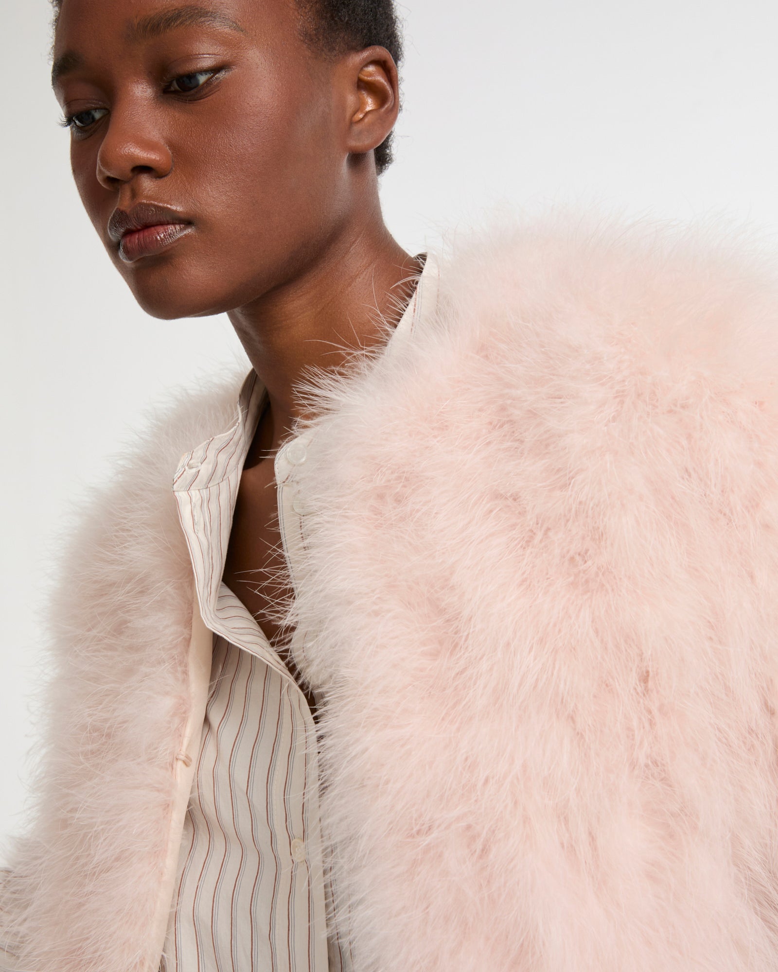 Veste courte en plumes -Yves salomon - Nouvelle collection Printemps Été