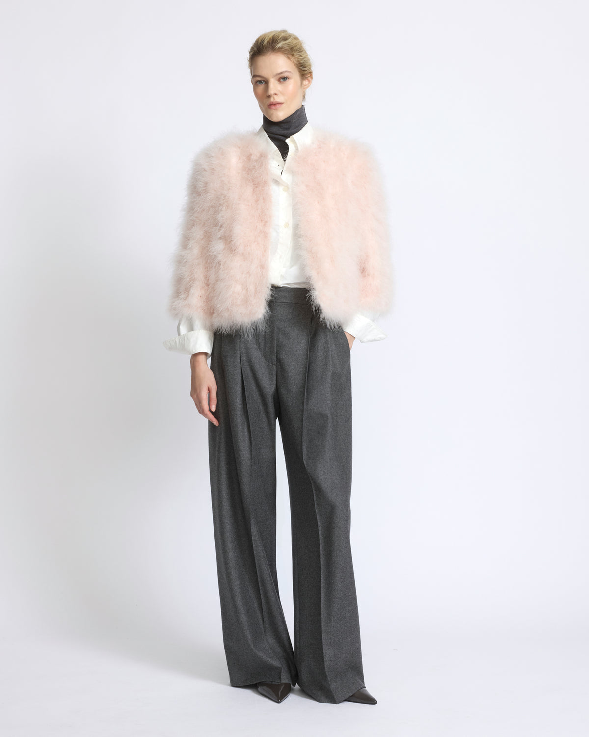 Veste courte en plumes - Yves Salomon - Nouvelle collection Automne Hiver