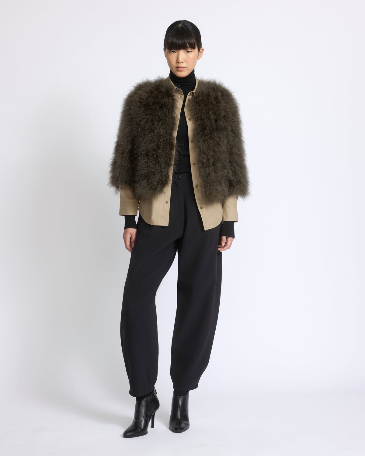 Veste courte en plumes - Yves Salomon - Nouvelle collection Automne Hiver