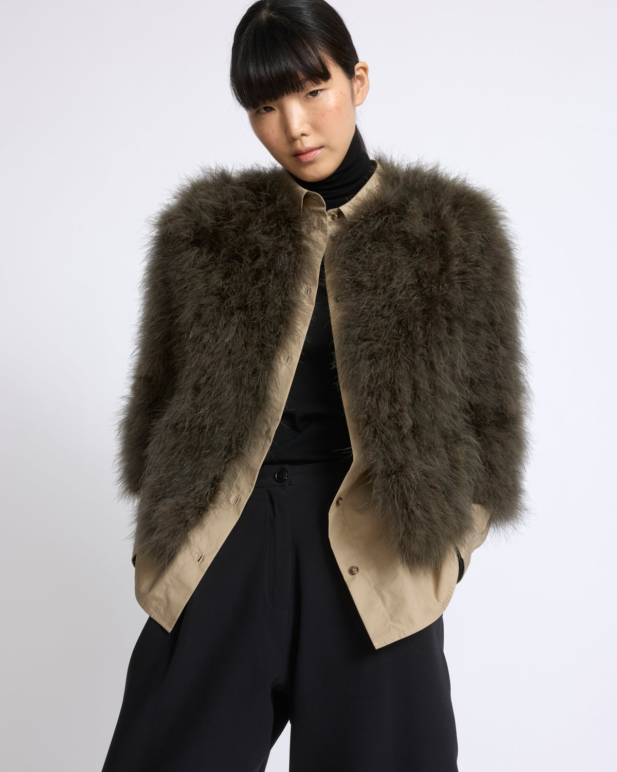 Veste courte en plumes - Yves Salomon - Nouvelle collection Automne Hiver
