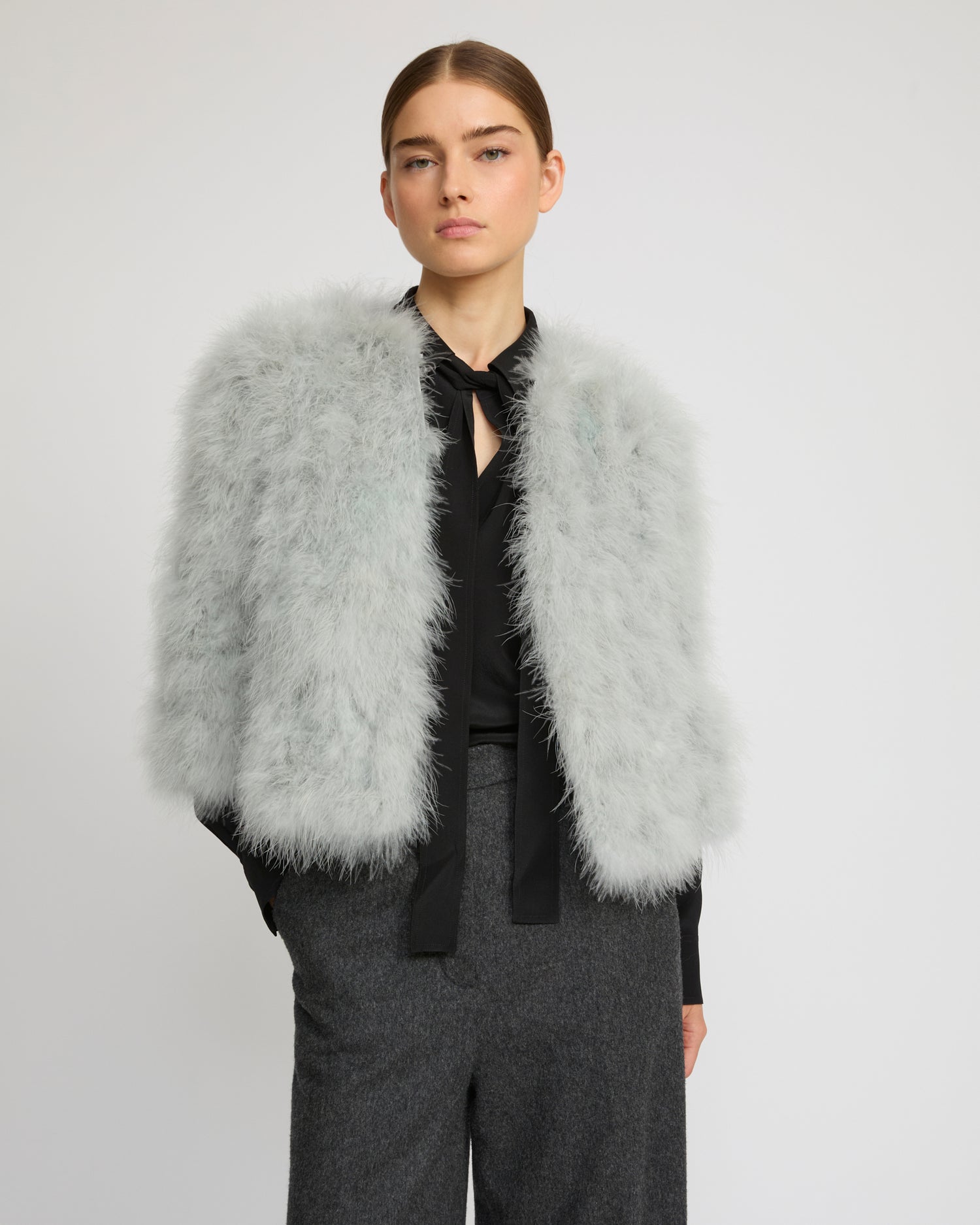 Veste courte en plumes -Yves Salomon