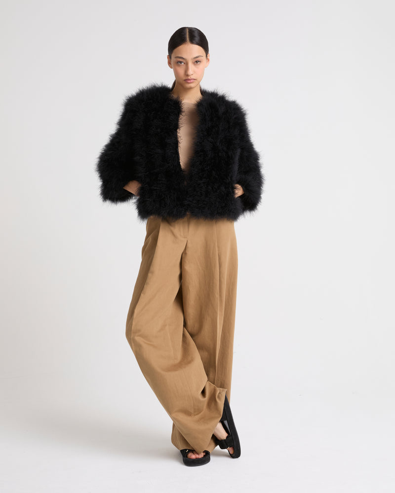 Veste courte en plumes